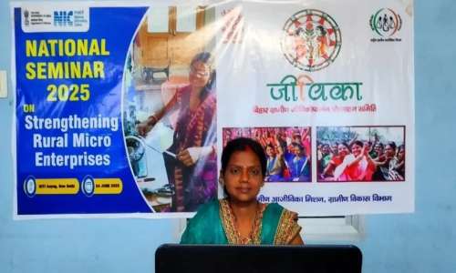 मच्छरदानी से बदली ज़िंदगियाँ: खुशबू ने रचा  इतिहास