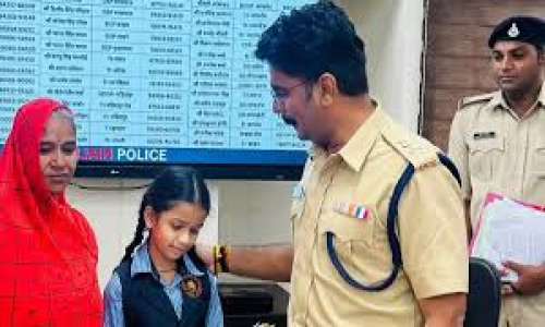 8 साल की बच्ची बनी MP पुलिस में अफसर, SP ने दिलाया ज्वॉइनिंग लेटर और दी खास जिम्मेदारी